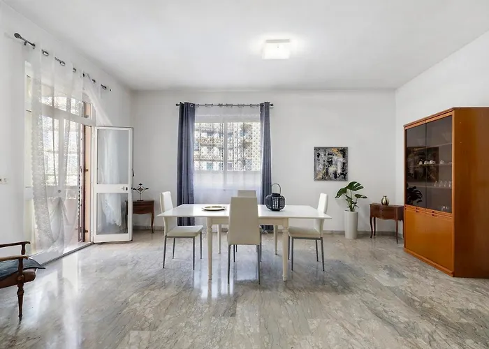 Casa Rosa Lejlighed Loano